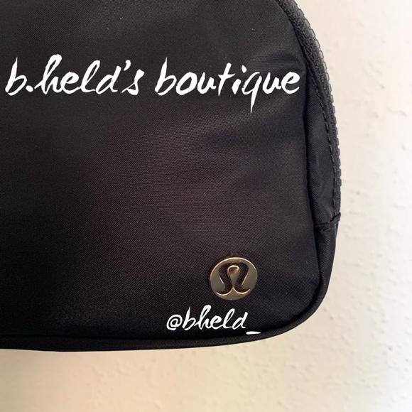lululemon Everywhere Belt Bag in Black with Gold Zipper OS (1L) Brand New NWT - Picture 13 of 16
